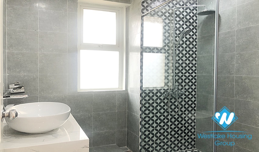 Three-bedroom, two-bathroom apartment not fully furnished, nice new house for rent